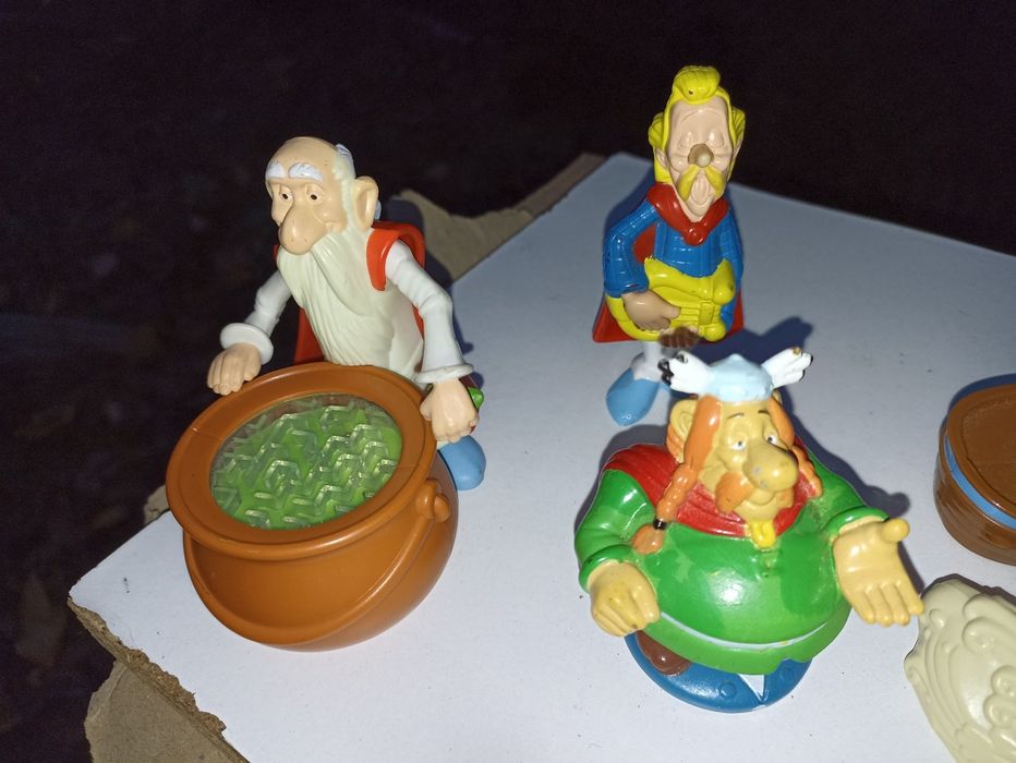 10 starych vintage figurek z bajki Asterix i Obelix