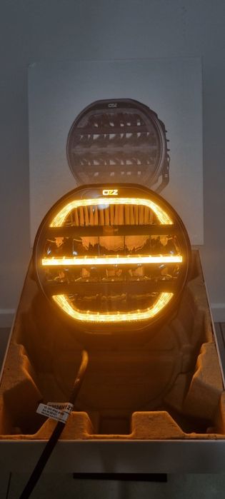 Lampa drogowa dalekosiężna LED OZZ XR2 P9" czarny reflektor, halogen