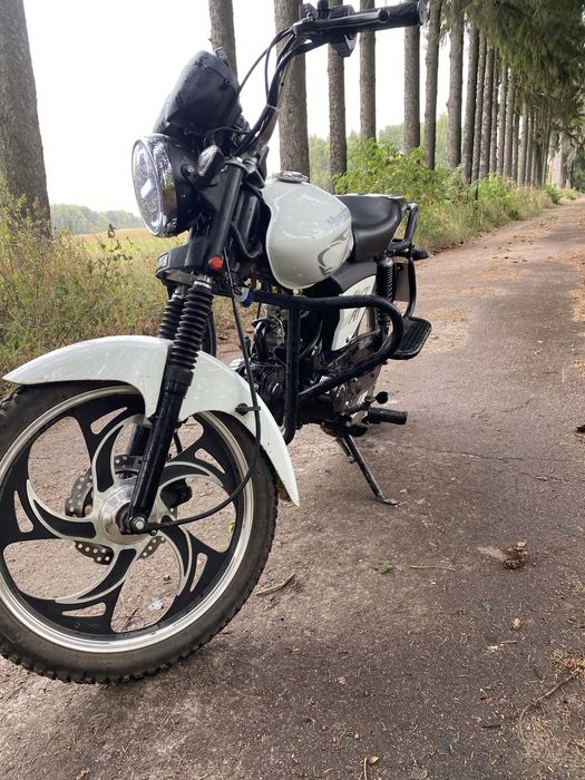 Продам мустанг фіт на повному ходу