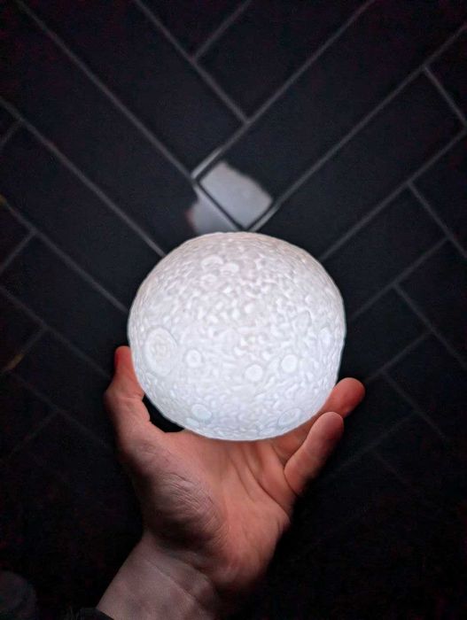 Grundig lampka nocna LED księżyc 3D 16 kolor smart