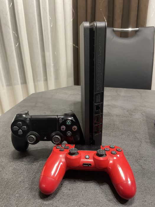 PlayStation 4 slim