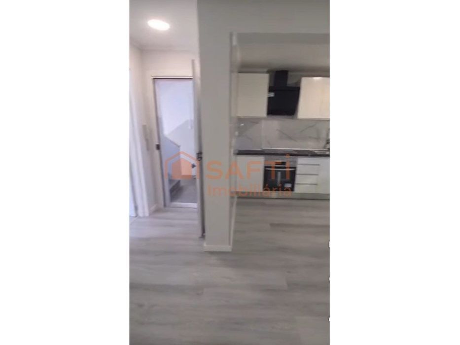 Apartamento T3 - Laranjeiro - Almada