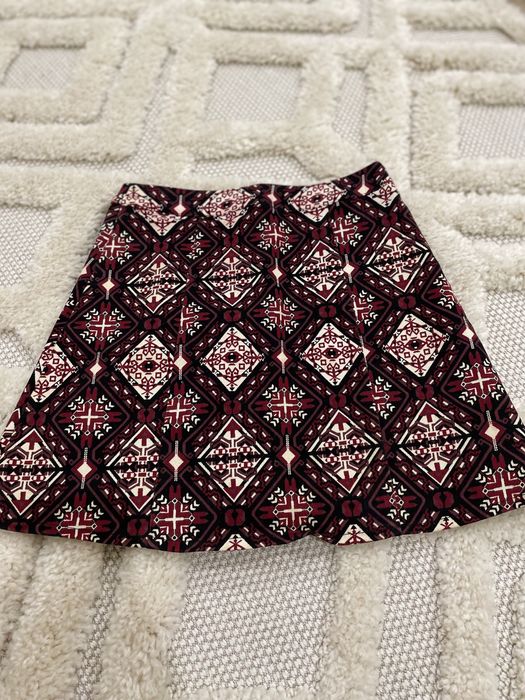 Жіноча спідниця