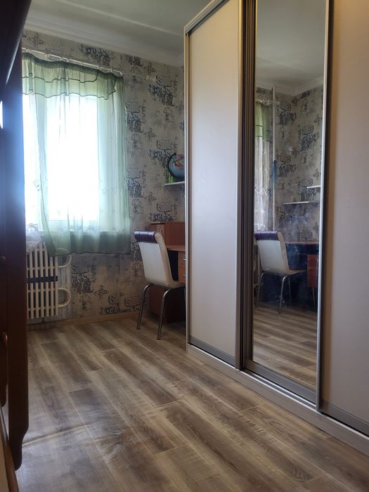 Продается 2- к квартиру Левый берег, 11МКР.