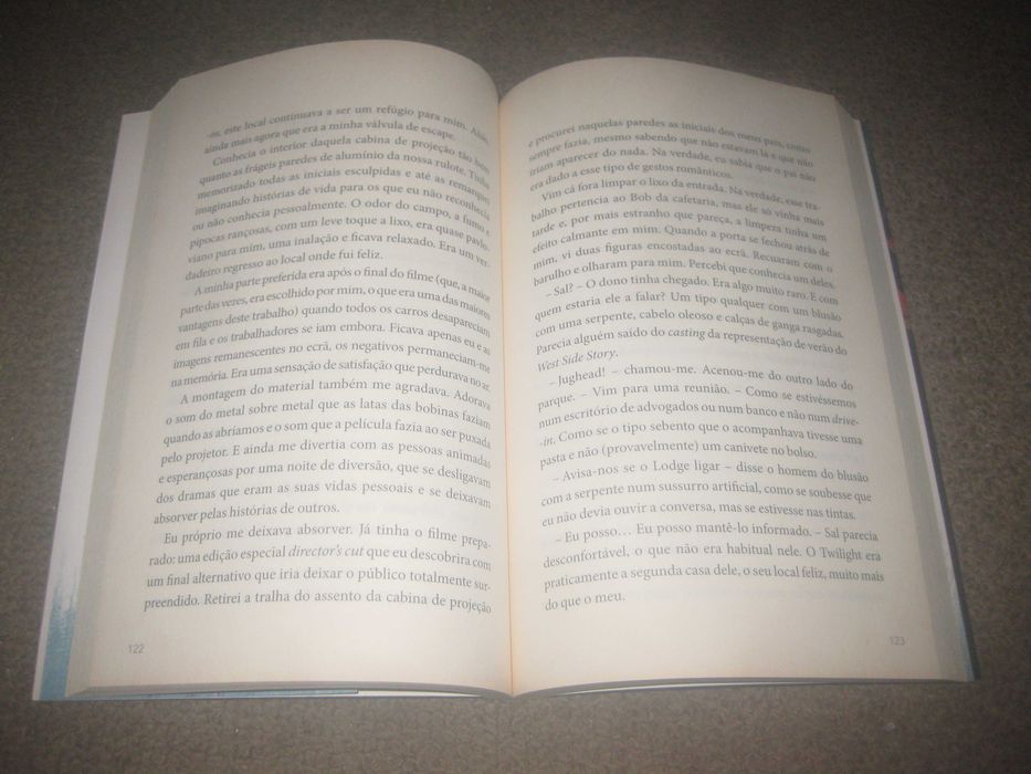 Livro "Riverdale- O Dia Anterior" de Micol Ostow