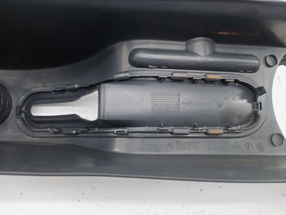 Consola Central - CITROËN C2 Enterprise (JG_) | 03 - 09