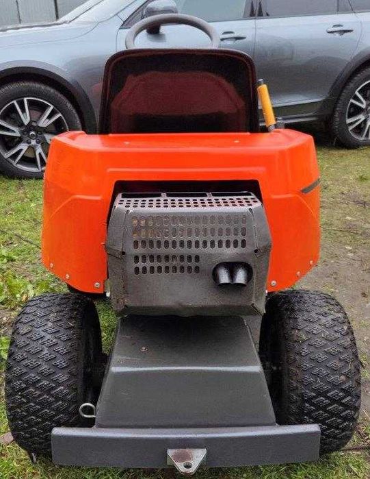 Traktorek odśnieżarka kosiarka Husqvarna RIDER 16 Moc 15.5 kM /od ręki