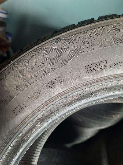 Продам резину 195.65.R15