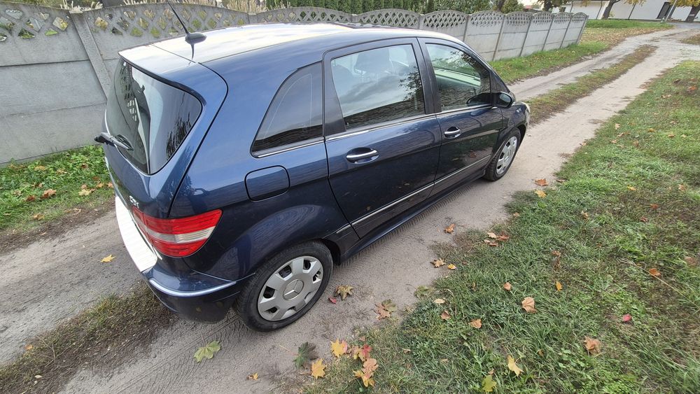 Mercedes-Benz b180 cdi