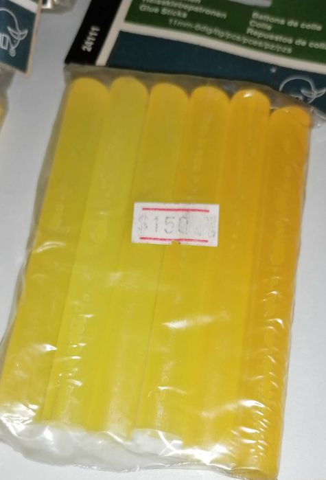 Cola para pistola a quente, em stick, (9 por 5€)