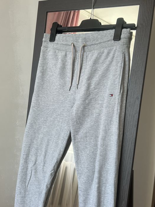 Чоловічі спортивні штани Tommy Hilfiger | Сірі