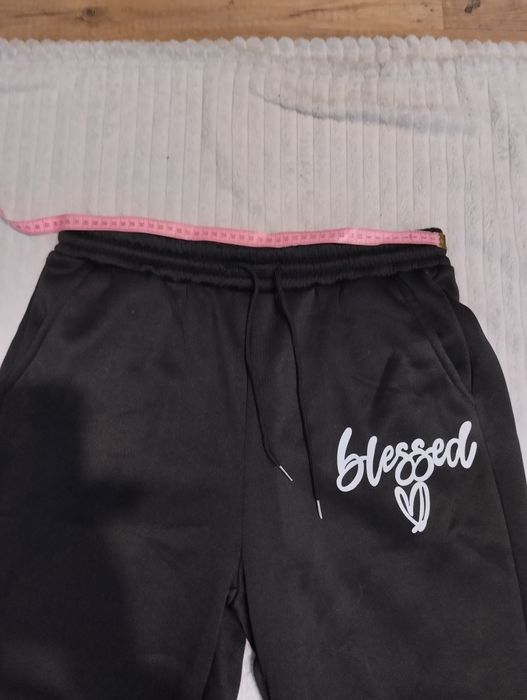 Dres damski czarny nowy