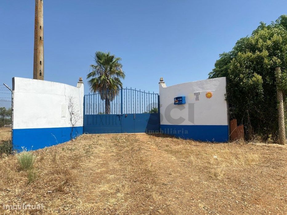 Terreno Rustico em Moura, com dependência agrícola com eletricidade...