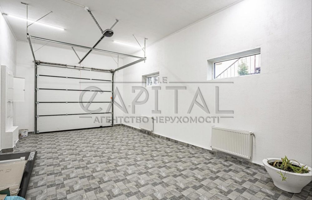 House in Kyiv, Chorna hora, Zvirynets - View 5