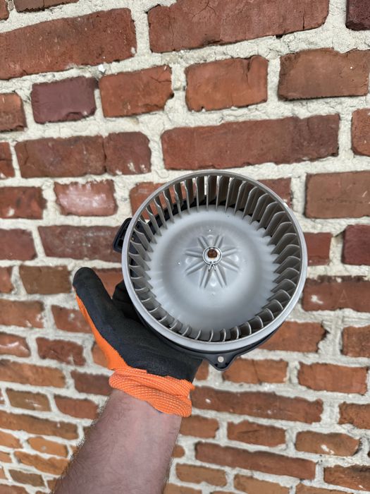 Моторчик вентилятор пічки Kia Sorento 09-15 h30883-0320