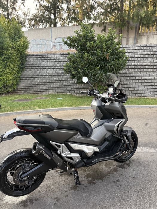 Honda X-ADV 750 akraprovic