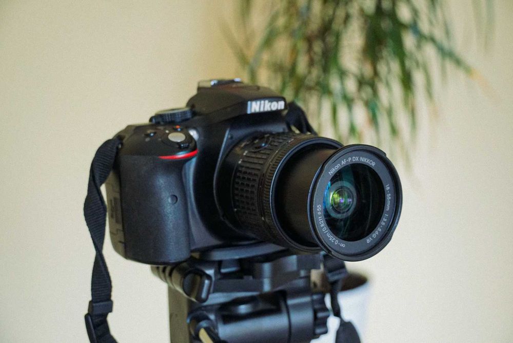 nikon d3500 - купити фототехніку, відеотехніку - Ціна на OLX.ua