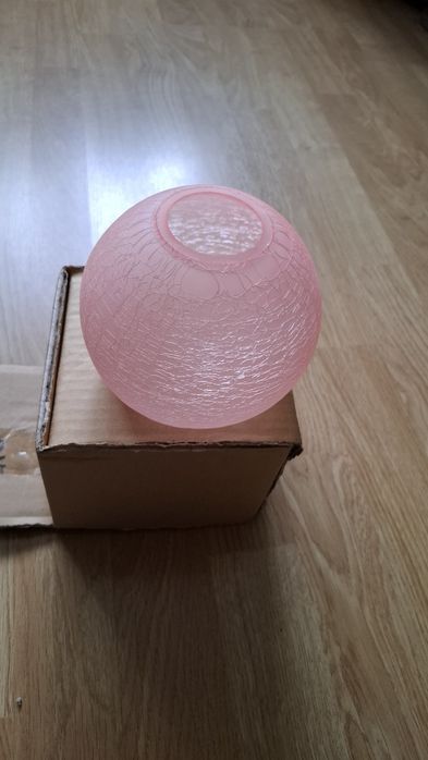 Продам нову стельову люстру.