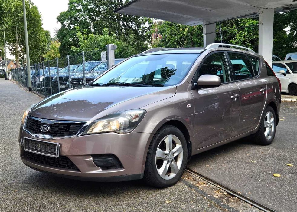 Kia ceed 1.4 2012