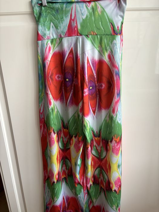 Calcas girissimas de perna larga  , a vestir tem elasticidade M  e  L