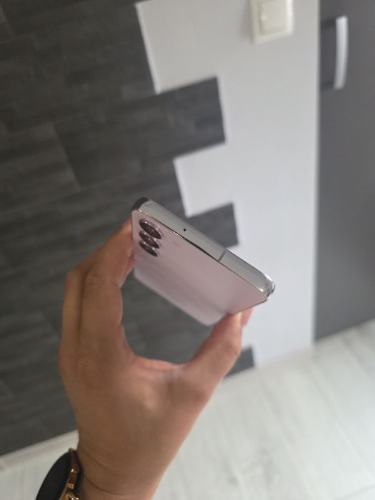 Samsung s23 plus 256GB