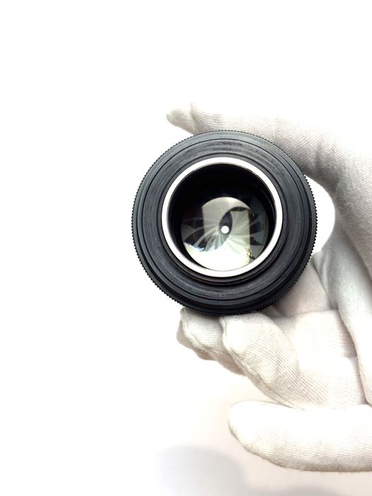 Jupiter-9 85mm f/2 (M39)