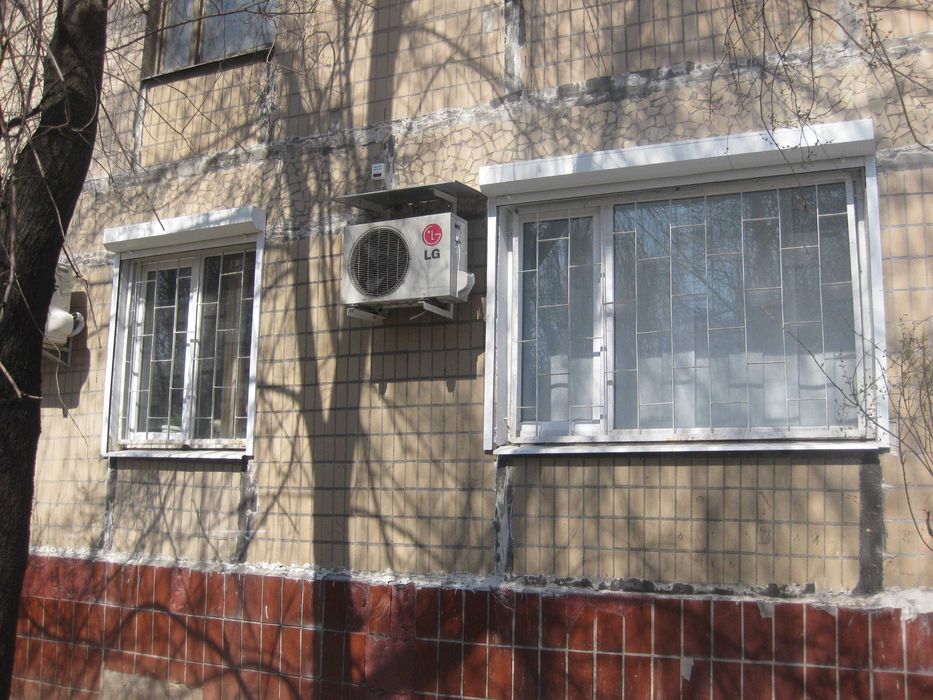 Ролеты защитные (алюминиевые) от проникновения посторонних Ирпень