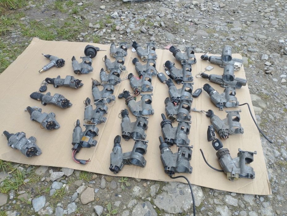 Замок Гольф 2 3 4 Джетта Пассат б2 б3-б4 Венто поло  Інка Кадді Толедо