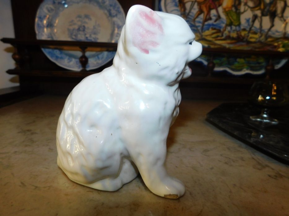 Gato branco raro Bordalo Pinheiro