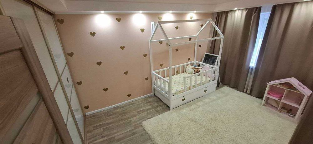 Сдается 2-х комнатная квартира на Артема