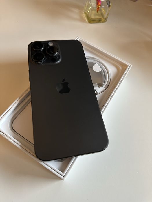 Iphone 15 pro max 256 gb czarny zadbany !!