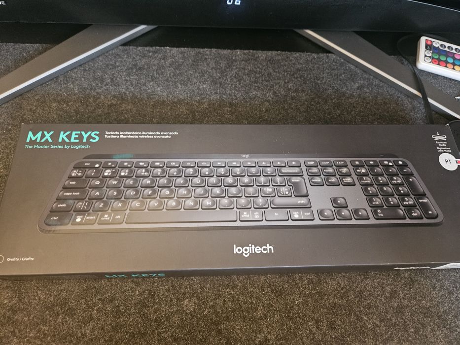 Logitech MX Keys