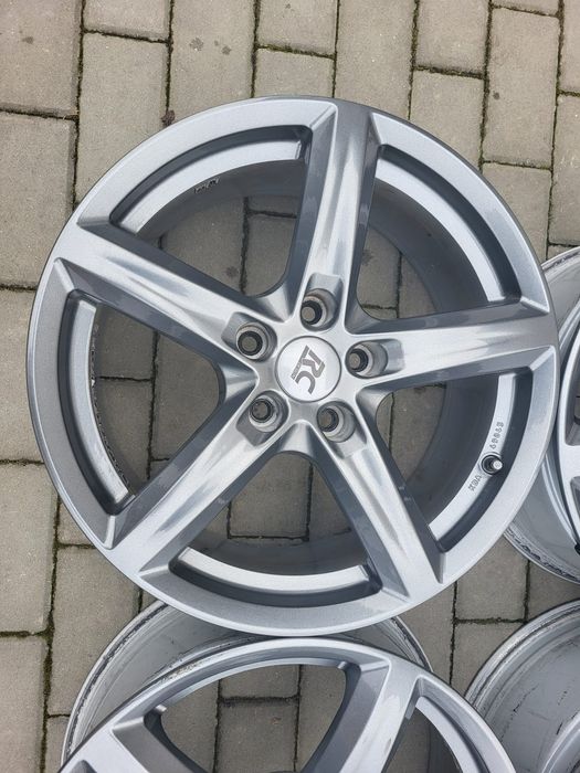 Felgi 7.5x17" 5x112 Audi Q3 Q2 A3 A4 B8 B9 A6 C7 C8 Passat Seat Leon