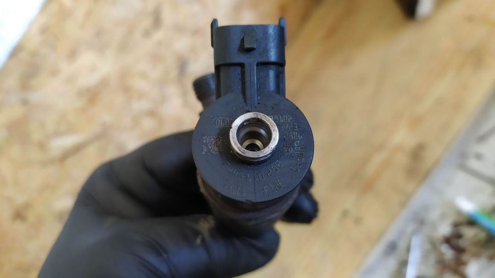 Injector Peugeot 206 307 1.4HDI 0445110252