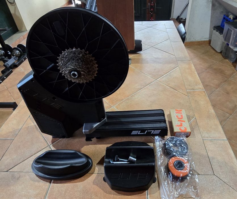 Elite Rivo zwift cog and click