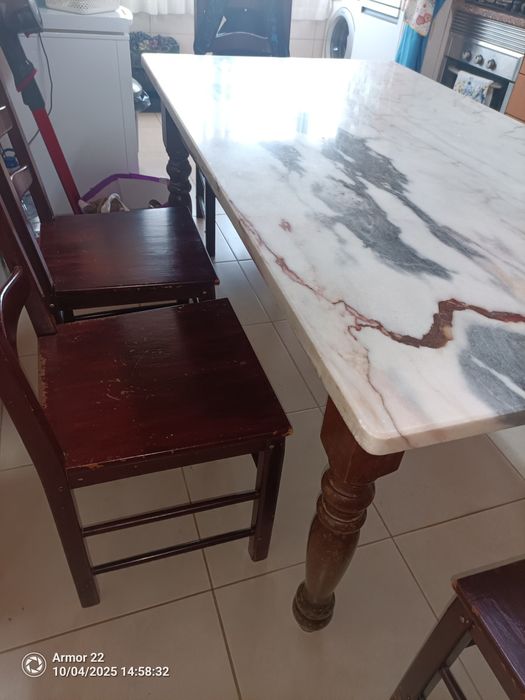 Vendo mesa de cozinha