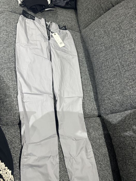 Продам профессионалтную одежду для бьюти мастеров