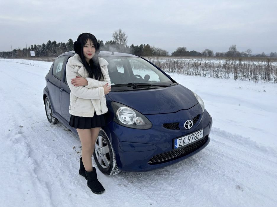 Toyota Aygo 1.0 benzyna 68 koni z klimą! 176 tys przebieg ważne opłaty