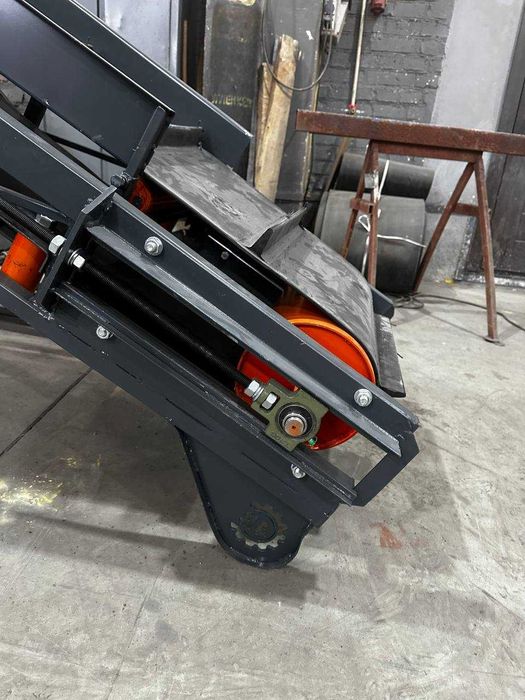 Ленточный конвейер, стрічковий конвеєр, транспортер, погрузчик