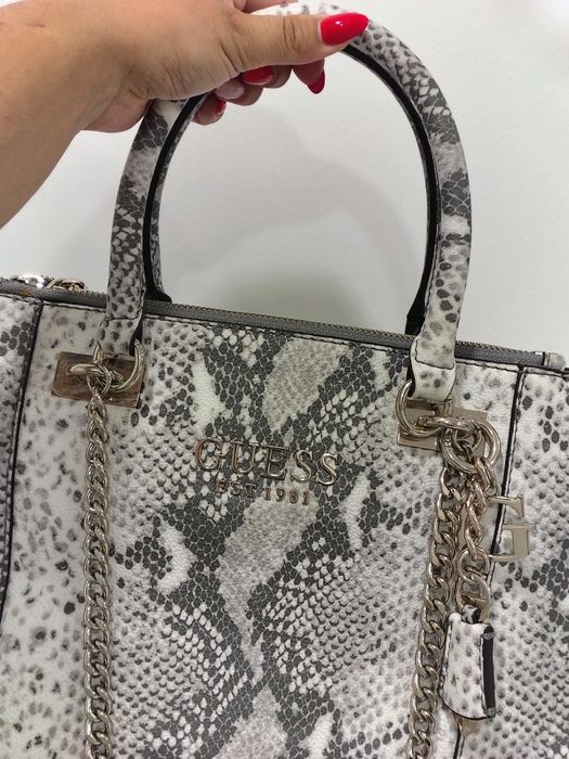 Mala GUESS Original