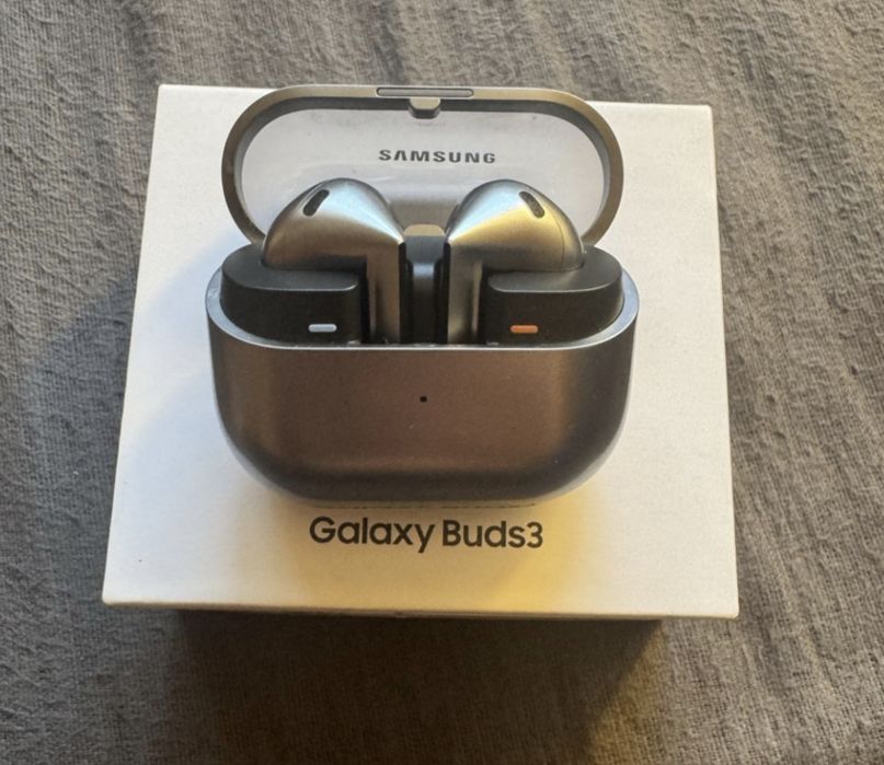 Galaxy Buds 3 stan Bdb 100% sprawne