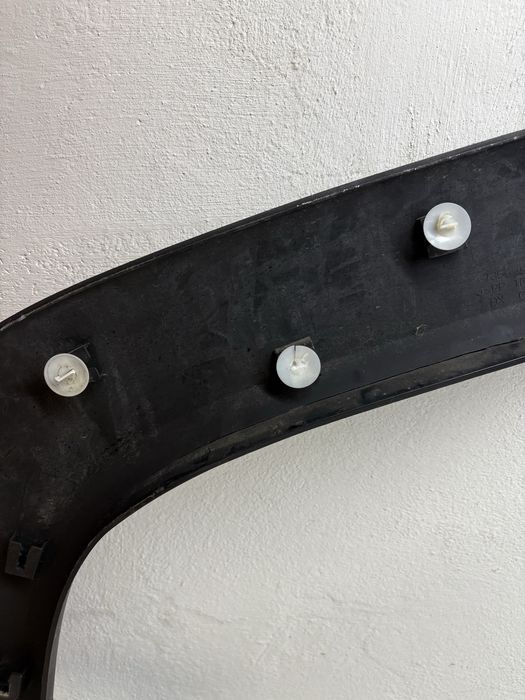 Накладка арка переднего правого крыла Jeep Renegade оригинал