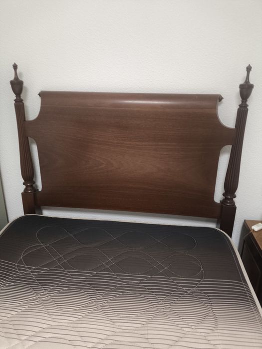 Cama de solteiro + colchão