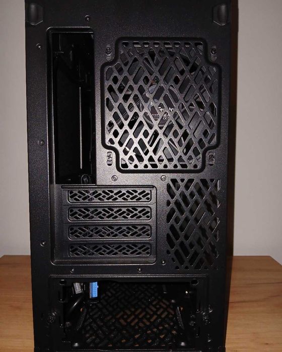 Obudowa komputera FRACTAL DESIGN Define 7 Mini Czarna TG Light Tint