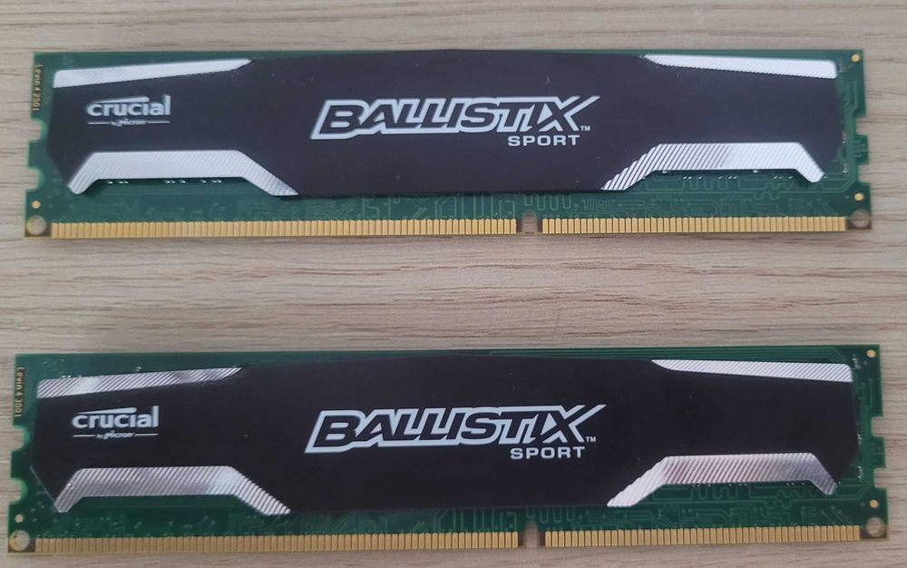 2x Crucial Ballistix 4GB DDR3 1600 MHz – komplet 8GB