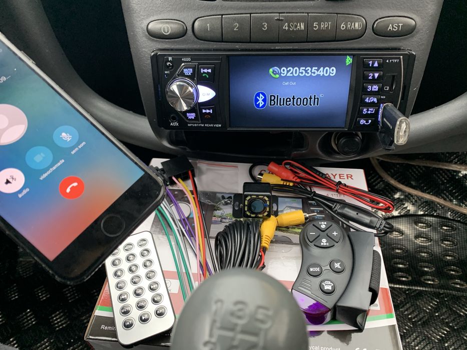 Rádio Universal Auto 1Din -Pode ver GPS/ Youtube/ Waze etc Com Micro pada Chamadas/ Bluetooth NOVO