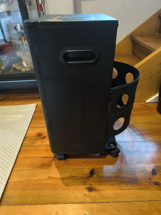 Aquecedor a gás com rodas