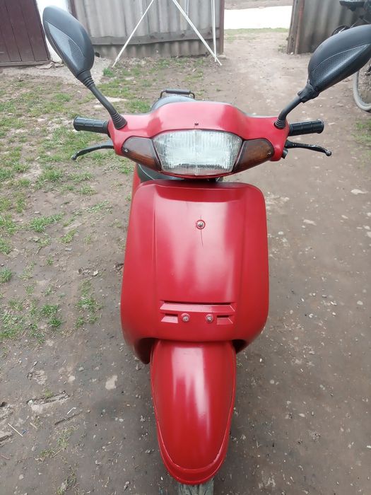 Продам скутер  Хонда такт 16