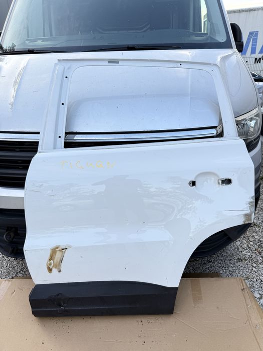 Задняя дверь Vw tiguan тигуан