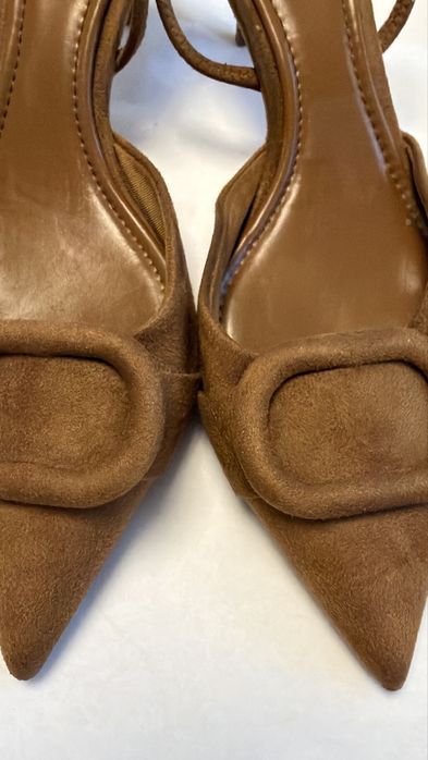 Туфлі слінгбеки zara з пряжкою 38 розмір